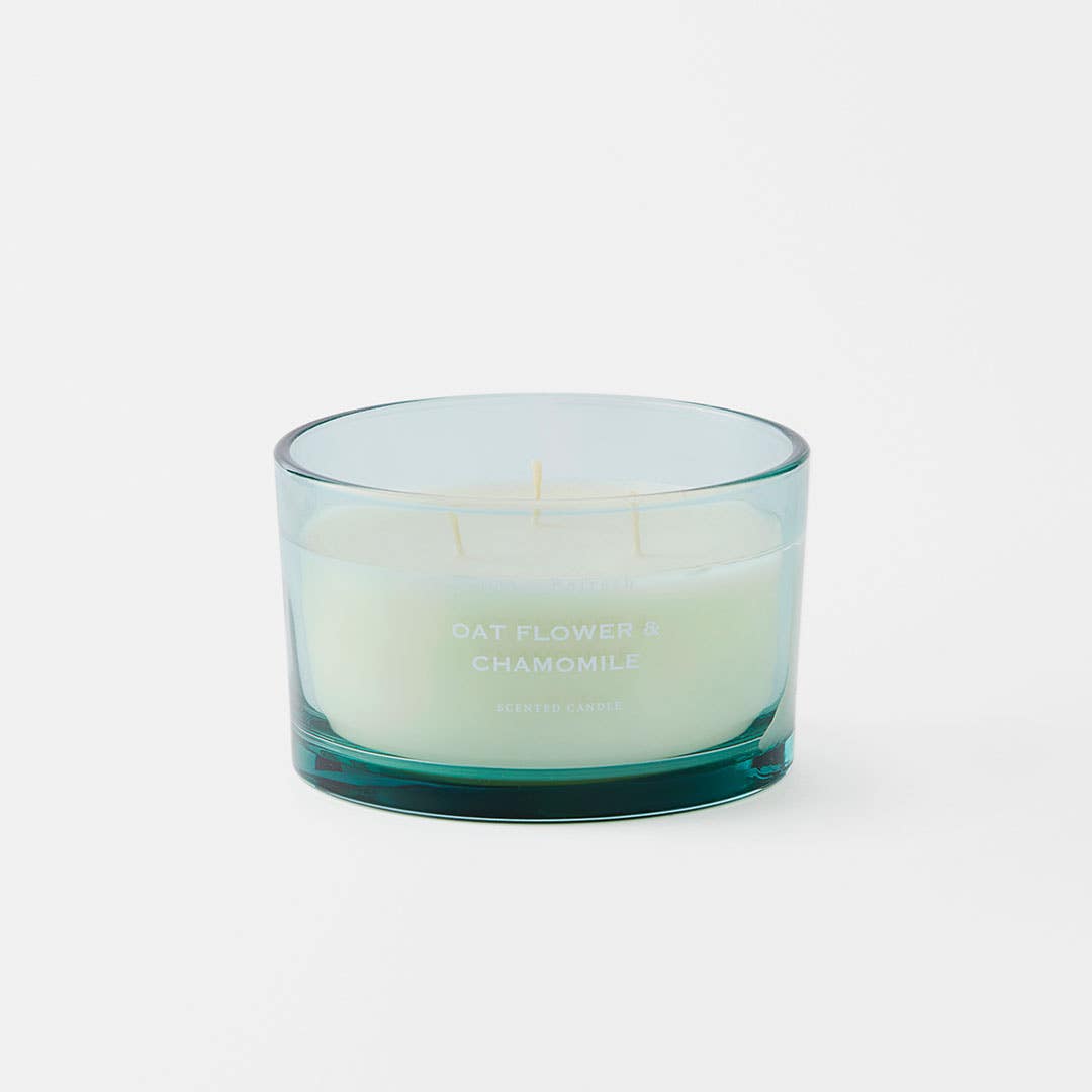 Fleur 450g Clear Glass Candle - Oat Flower And Chamomile